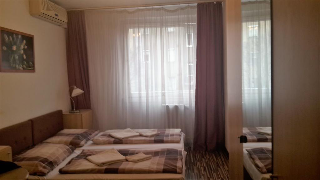 Budapest Center House المظهر الخارجي الصورة