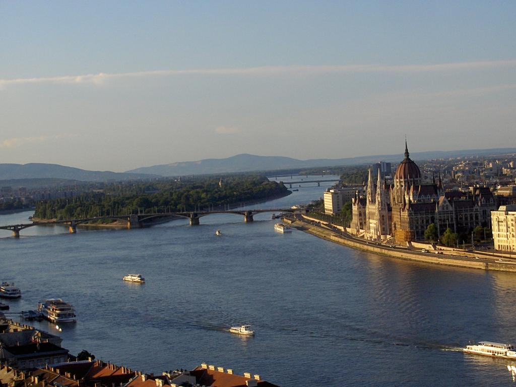 Budapest Center House المظهر الخارجي الصورة